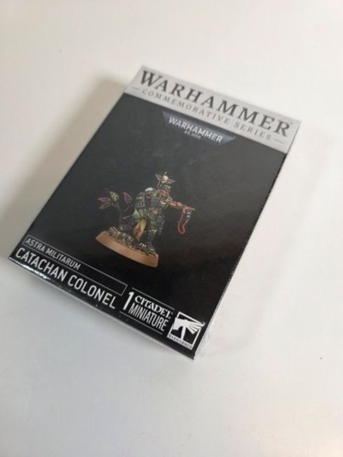 Warhammer 40K Commemorative Astra Militarum Catachan Colonel