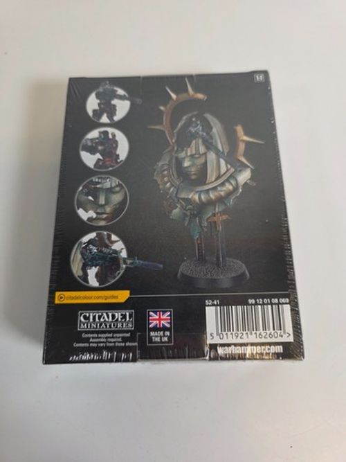 Warhammer 40K Commemorative Astra Militarum Catachan Colonel