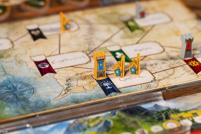The Lord of the Rings: Duel for Middle-Earth [Board Game]