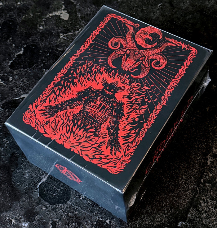 Avantris Entertainment: The Crooked Moon Deluxe Core Box