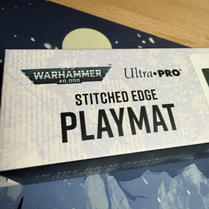 Ultra Pro - Warhammer 40,000: Tyranid Stitched Edge Playmat